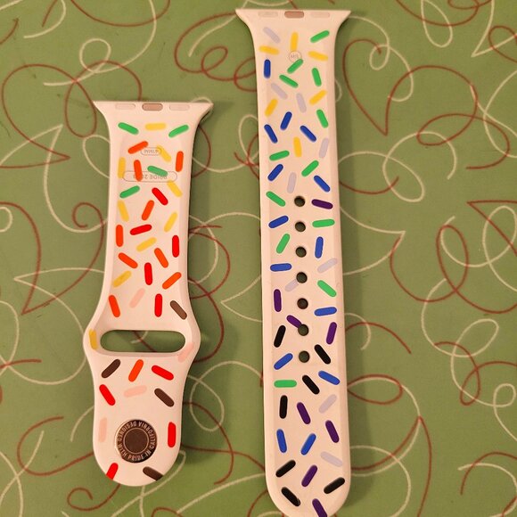 Apple Watch 41mm Pride Edition Sport Band (M/L) - Picture 1 of 4